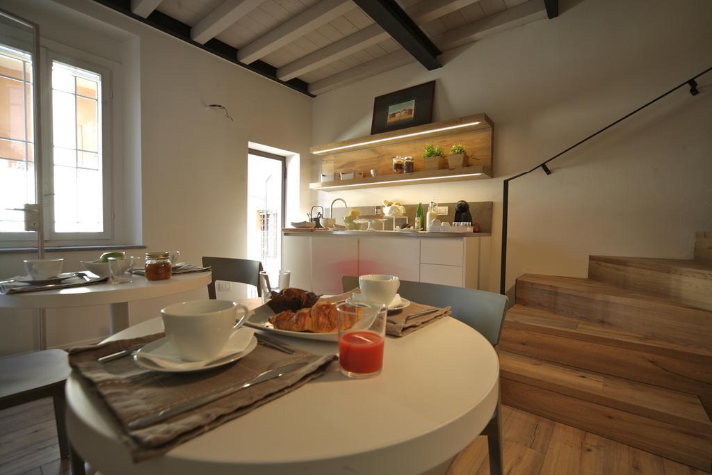 32 Bnb Camerecaffe Pavia Bagian luar foto
