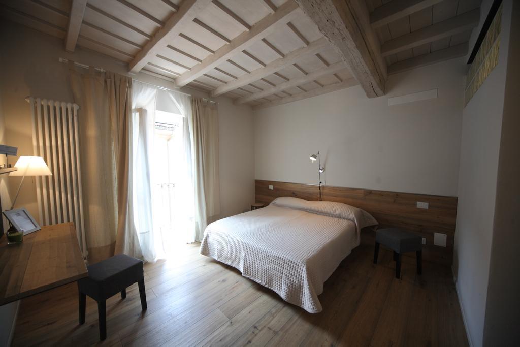 32 Bnb Camerecaffe Pavia Bagian luar foto