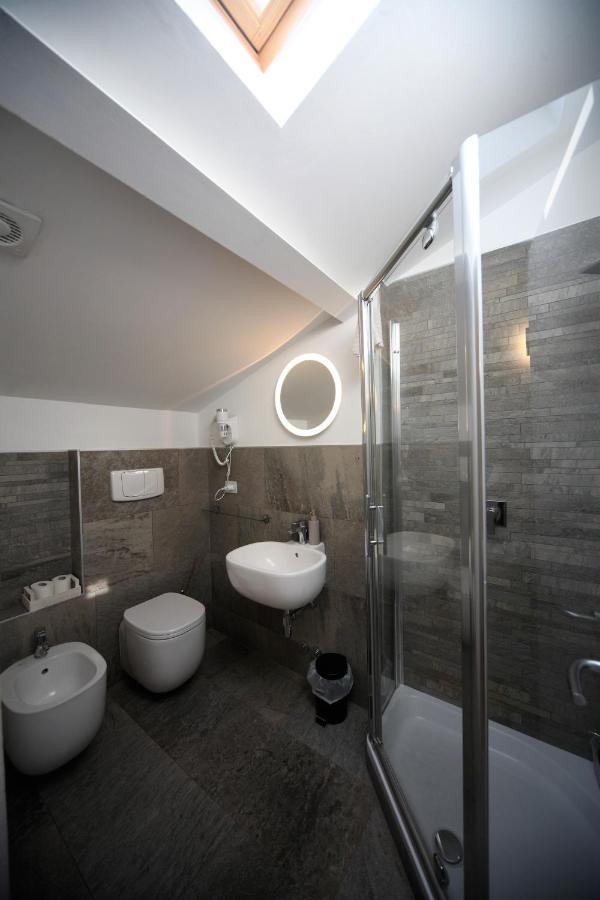 32 Bnb Camerecaffe Pavia Bagian luar foto